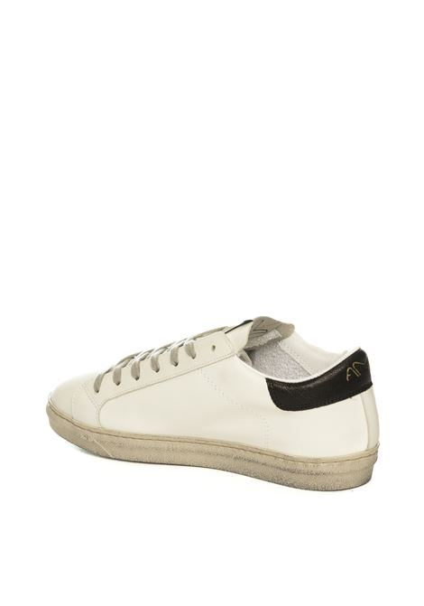 Sneaker 4016 bianco/nero AMA BRAND DELUXE | 4016SNK-BIA/NERO